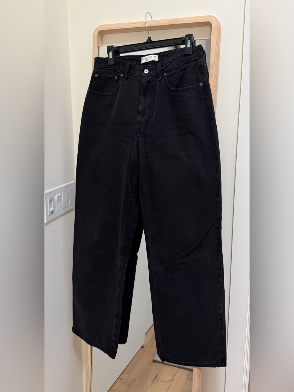 Abercrombie & Fitch Black High-rise The Loose Jeans (Curve Love) 28 | 6R
